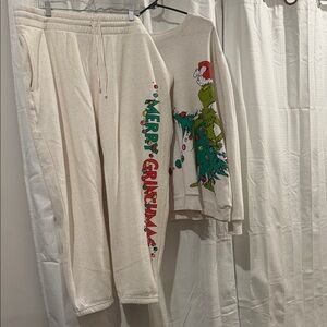 Women’s Grinch Christmas Sweatsuit Set - Cream